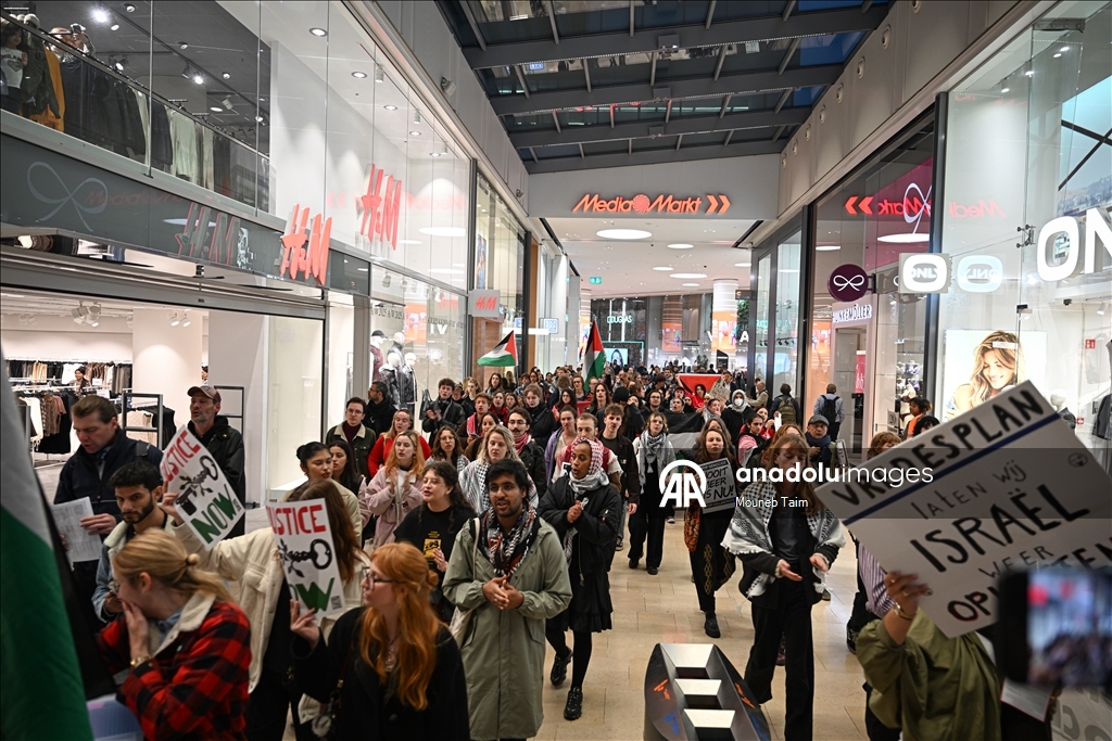 Hollanda'da Filistin'e destek için eylem yapıldı