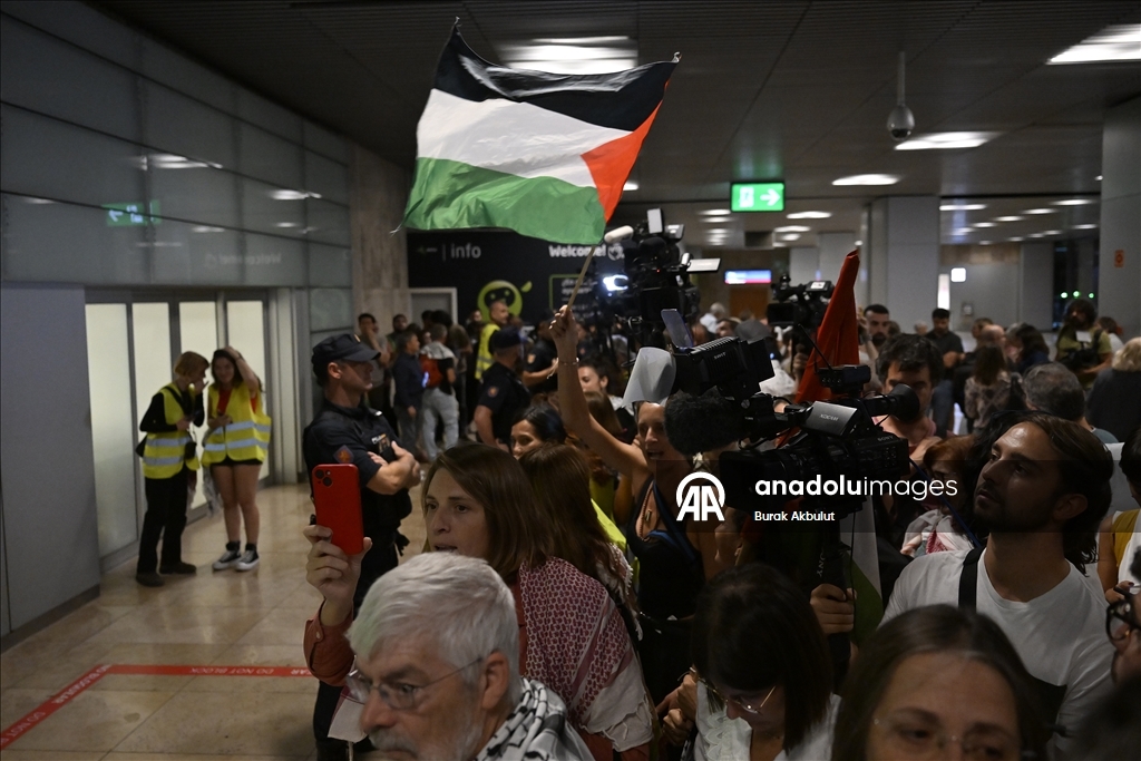 В Мадрид прибыли 29 активистов флотилии Global Sumud