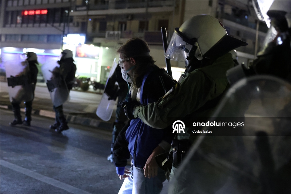 Atina’da İsrail Büyükelçiliği önünde Filistin yanlısı gösteri