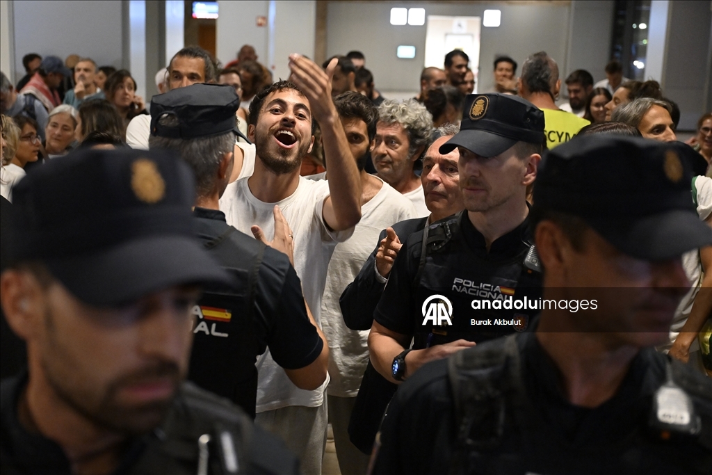 В Мадрид прибыли 29 активистов флотилии Global Sumud