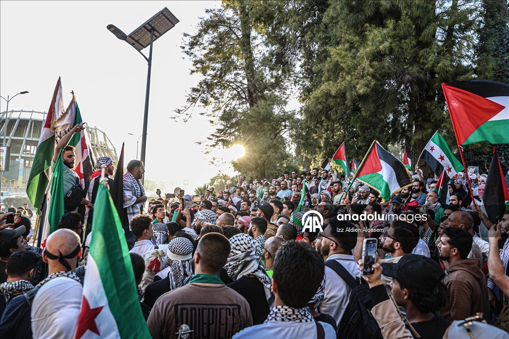 İsrail'in Gazze’deki soykırımı ikinci yılında Şam'da protesto edildi