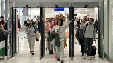 Küresel Sumud Filosu'na katılan Fransız aktivistlerin bir kısmı Fransa'ya ulaştı