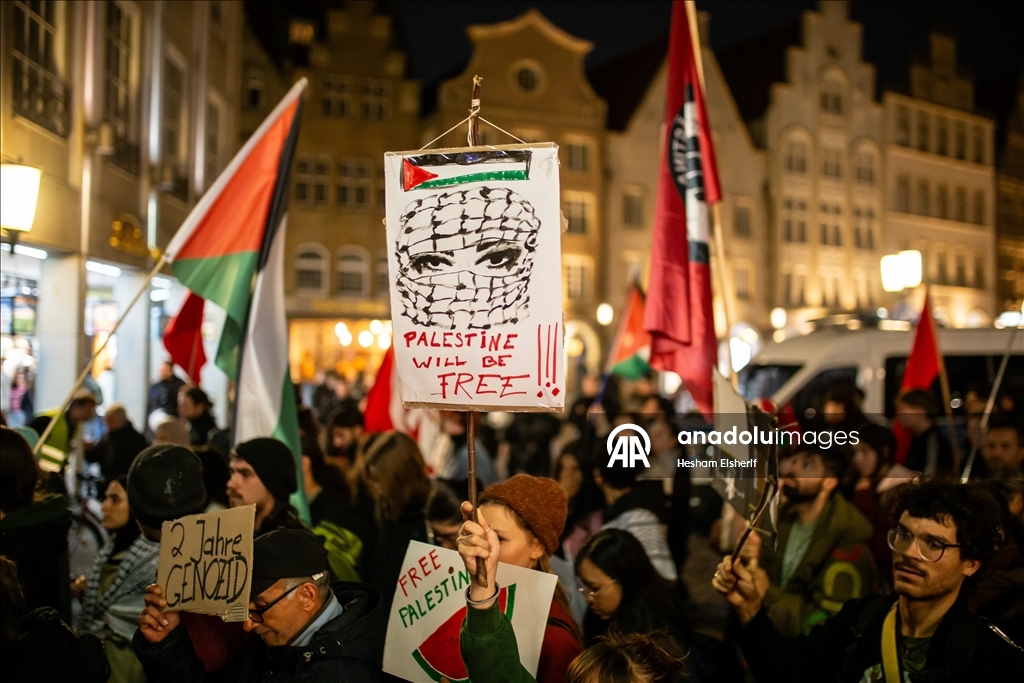 Münster’de Filistin’e destek gösterisi
