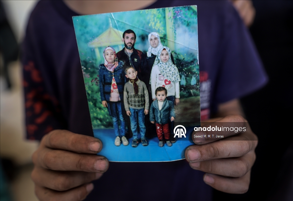 İsrail’in 7 Ekim saldırılarının ikinci yılında, Filistinlilerin aile fotoğrafları kayıpların sessiz tanığı oldu