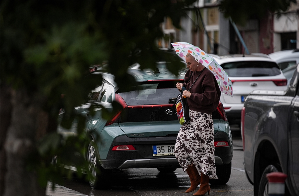 İzmir'de yağmur