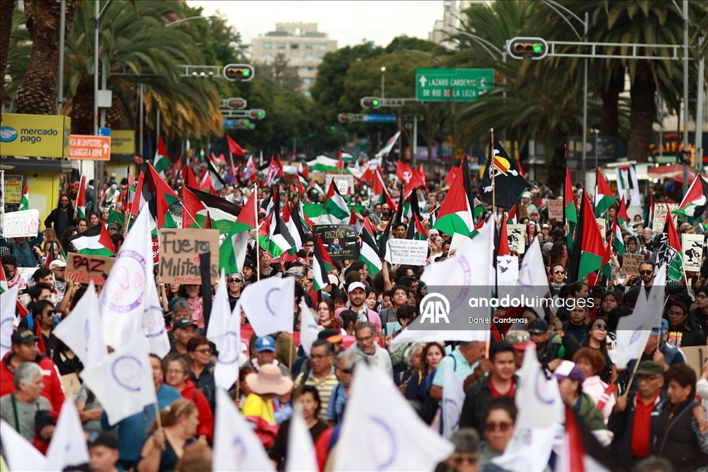 Mexico City’de Filistin’e destek yürüyüşü