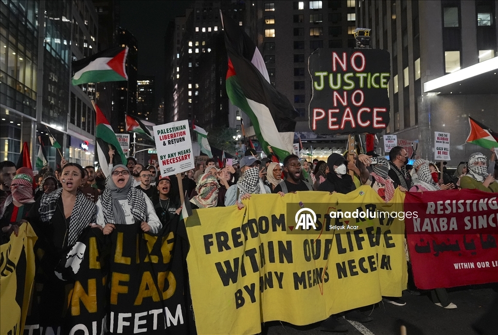 New York'ta Filistin'e destek yürüyüşü