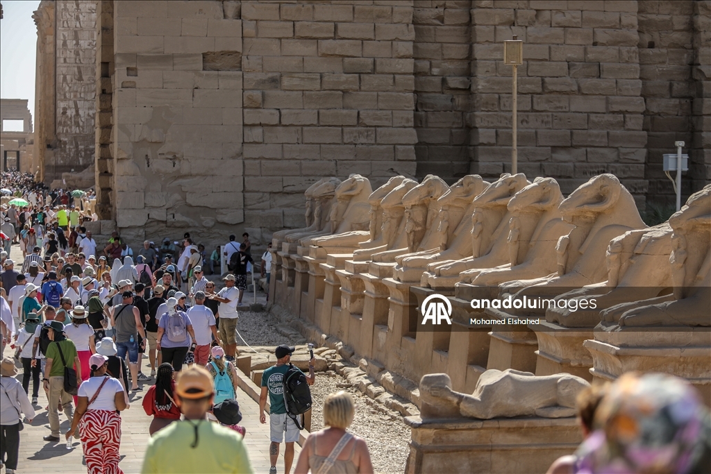 Karnak Temple, which sheds light on Egyptian history, is visited by thousands of tourists every year
