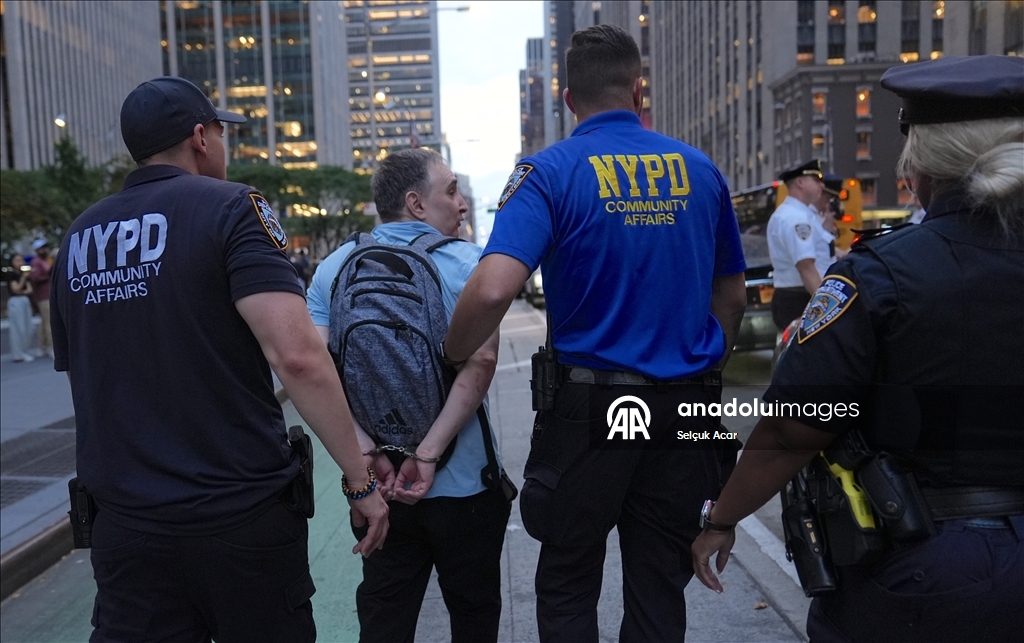 New York'ta Filistin'e destek yürüyüşü