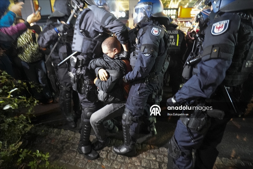 Берлин: полиция жестко разогнала акцию в поддержку Палестины