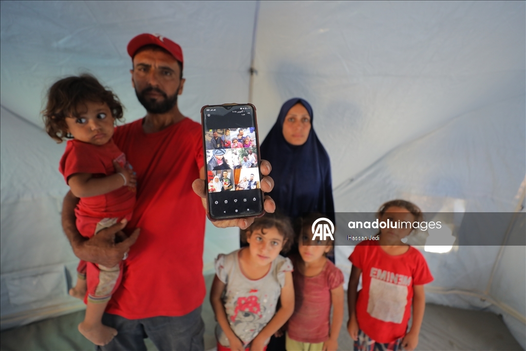 İsrail’in 7 Ekim saldırılarının ikinci yılında, Filistinlilerin aile fotoğrafları kayıpların sessiz tanığı oldu