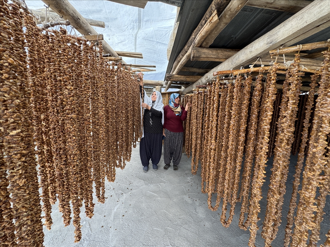 Çêkirina "orcik"ên tahma tescîlkirî ya Elezîzê dest pê kir