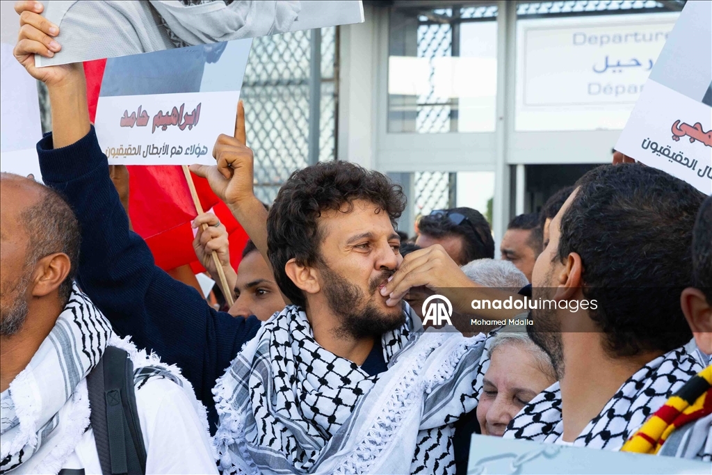 تونس.. وصول الدفعة الثانية والأخيرة من ناشطي "أسطول الصمود"