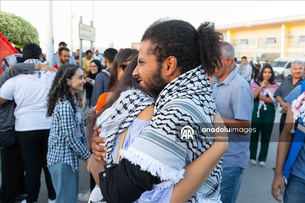 تونس.. وصول الدفعة الثانية والأخيرة من ناشطي "أسطول الصمود"