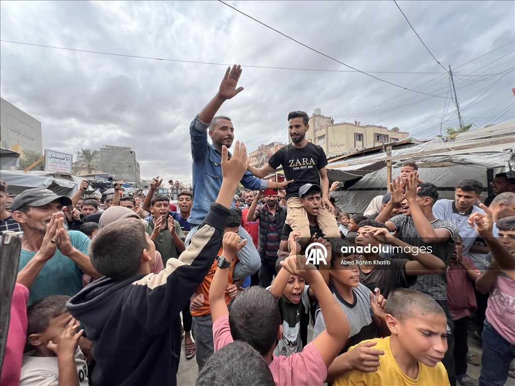 Gaza ceasefire agreement takes effect to end 2-year Israeli war