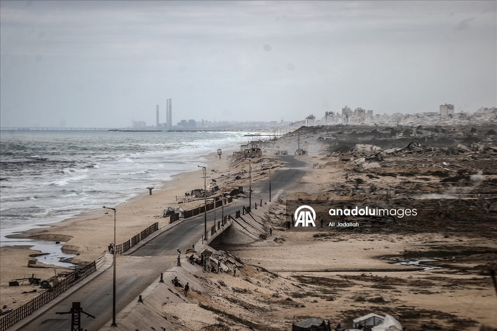 Gazze’de Filistinliler, sağlanan ateşkesin yürürlüğe girmesini bekliyor