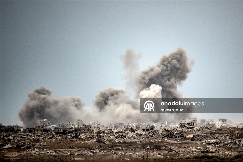 Gazze’de yürürlüğe girmesi beklenen ateşkese rağmen İsrail saldırıları sürüyor