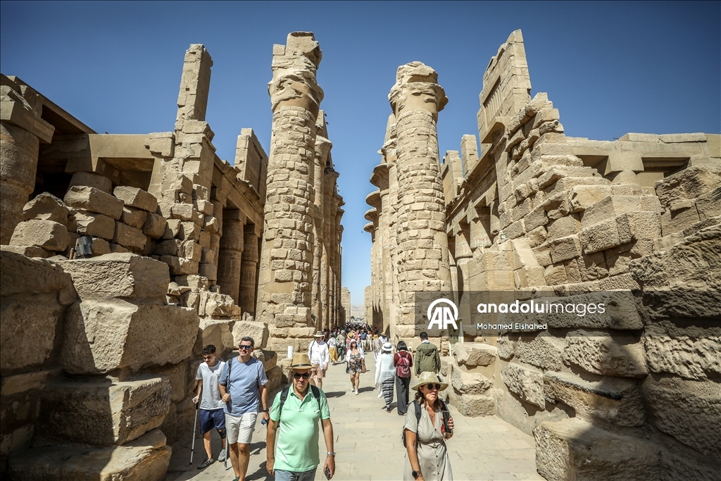معابد الكرنك بمصر.. لوحة إبداعية منحوتة بأسرار التاريخ