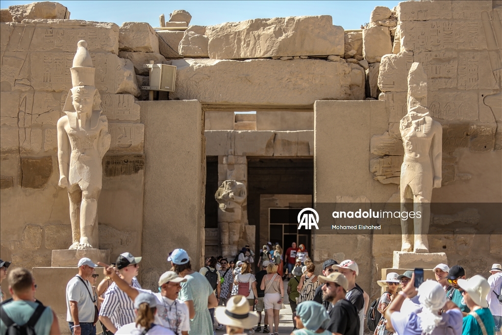 معابد الكرنك بمصر.. لوحة إبداعية منحوتة بأسرار التاريخ