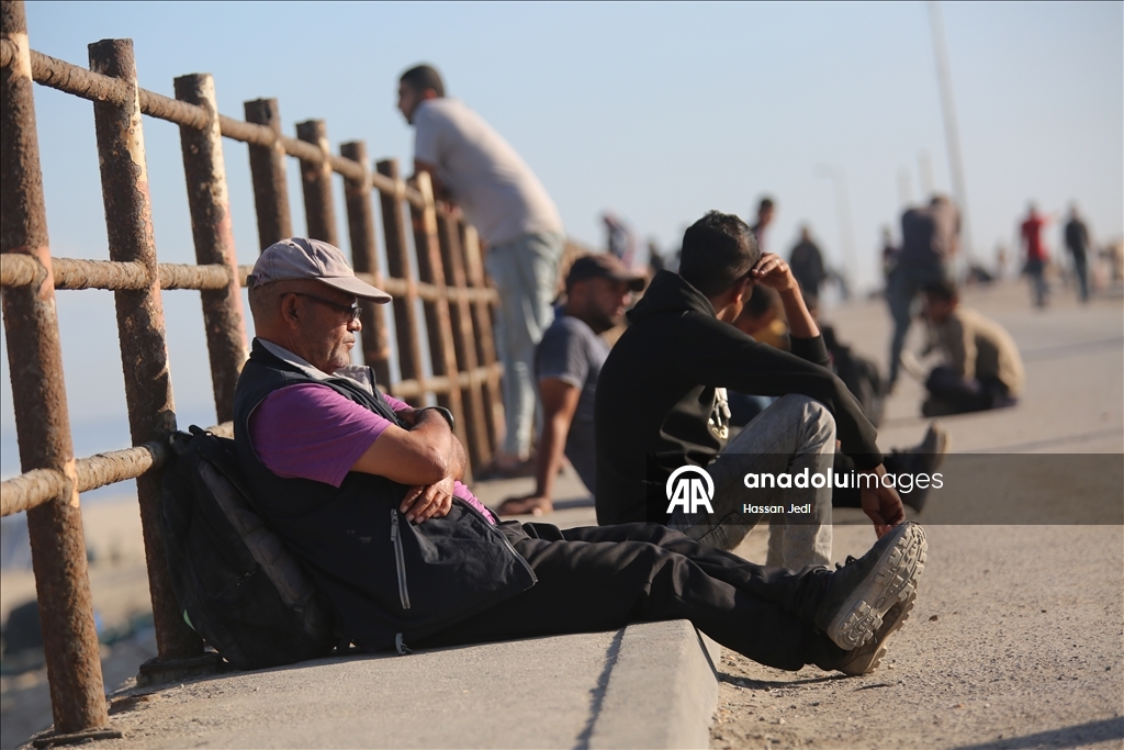 Palestinci se vraćaju svojim domovima nakon sporazuma o prekidu vatre u Pojasu Gaze