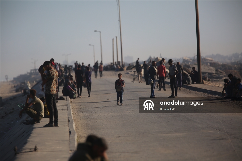 Palestinci se vraćaju svojim domovima nakon sporazuma o prekidu vatre u Pojasu Gaze