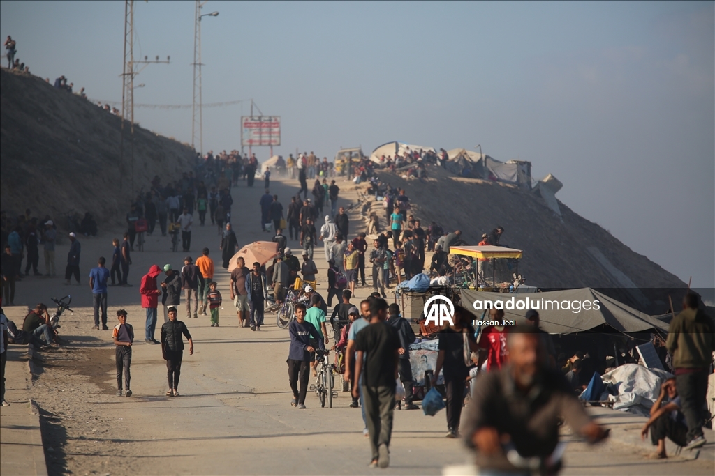 Palestinci se vraćaju svojim domovima nakon sporazuma o prekidu vatre u Pojasu Gaze