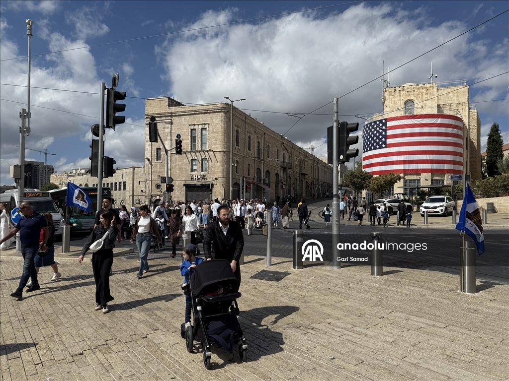 US flags raised in West Jerusalem following Gaza ceasefire