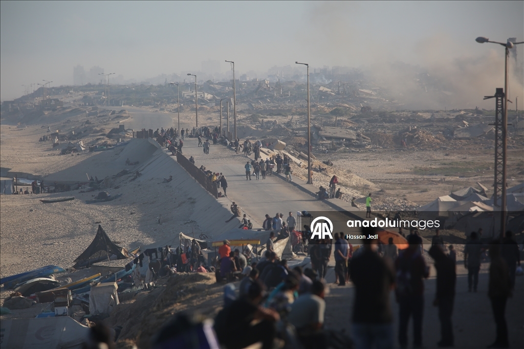 Palestinci se vraćaju svojim domovima nakon sporazuma o prekidu vatre u Pojasu Gaze
