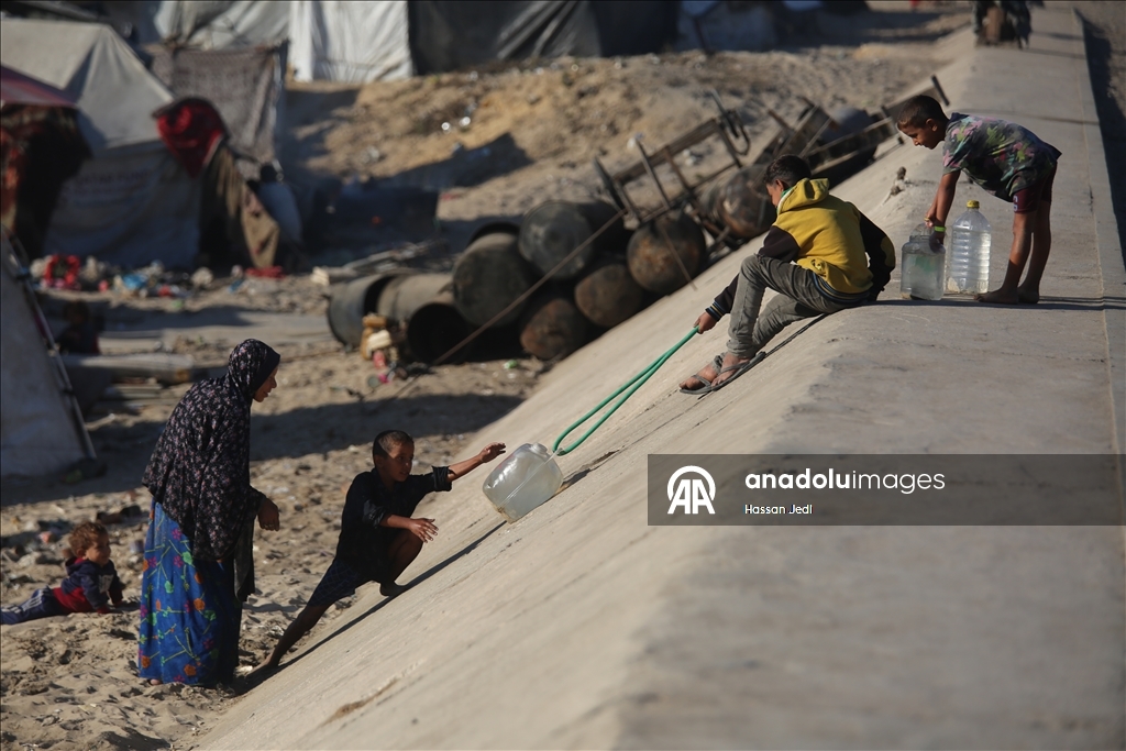 Palestinci se vraćaju svojim domovima nakon sporazuma o prekidu vatre u Pojasu Gaze