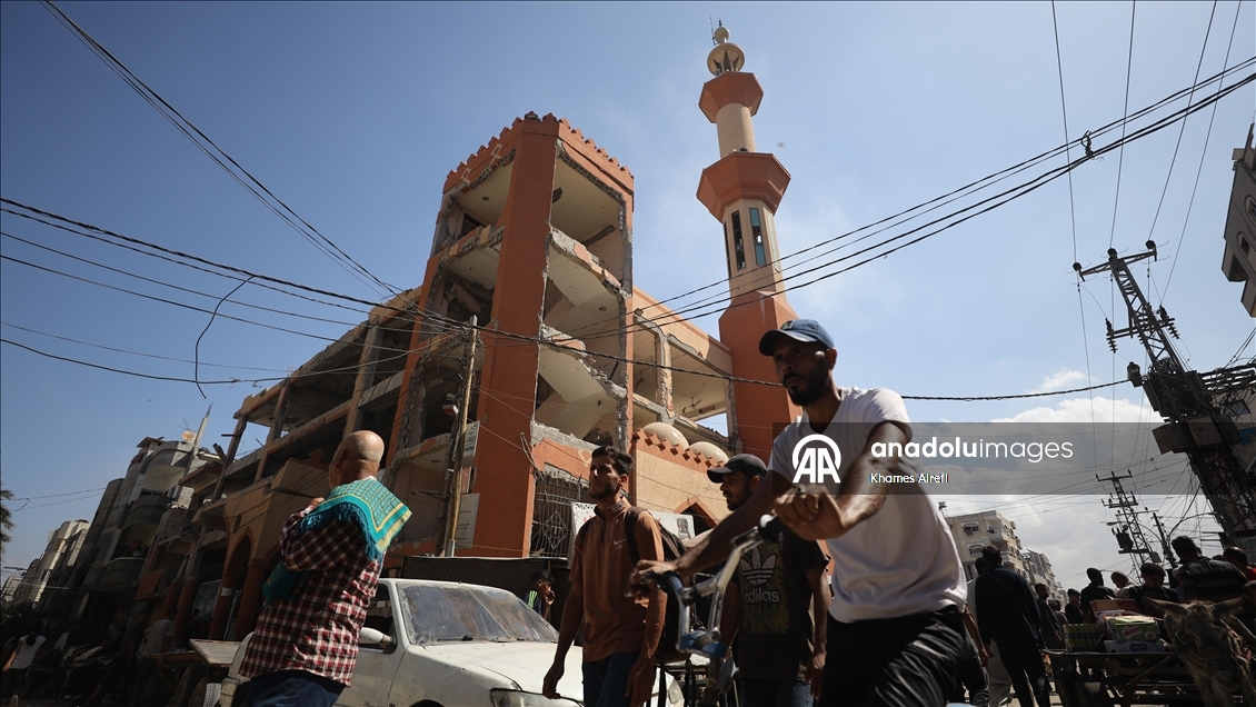 Gazze'de ateşkesin yürürlüğe girmesinin ardından ilk cuma namazı kılındı