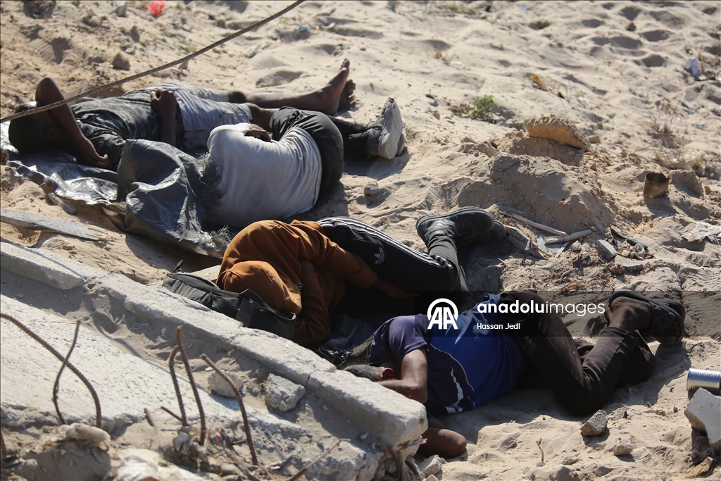 Palestinci se vraćaju svojim domovima nakon sporazuma o prekidu vatre u Pojasu Gaze