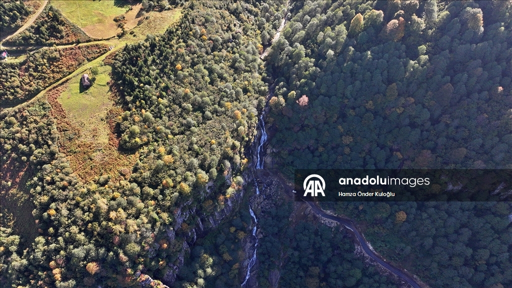 Vadiler arasındaki "Uçarsu Şelalesi" alternatif turizm rotası olmaya hazırlanıyor