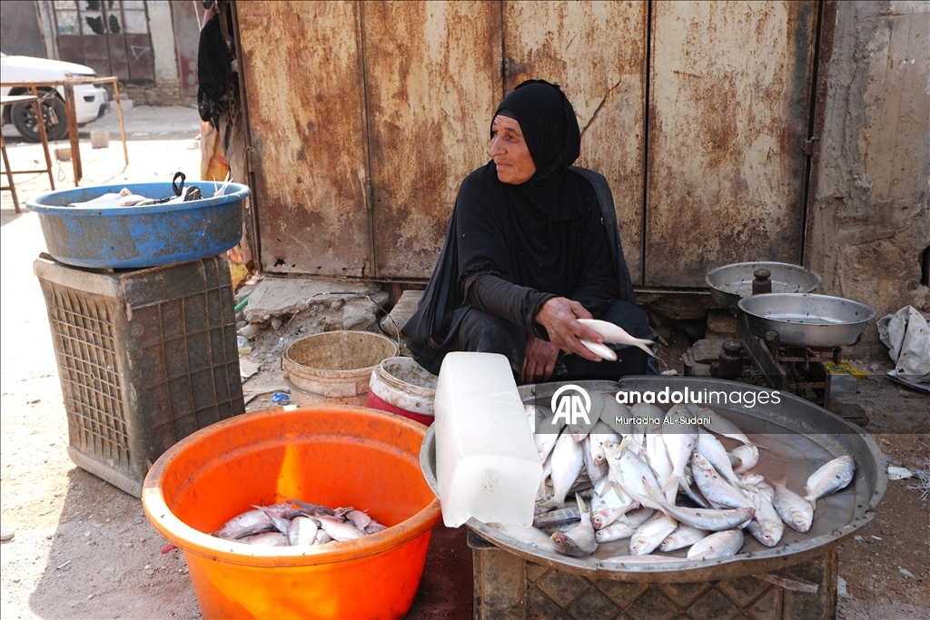 Basra'da balık pazarı