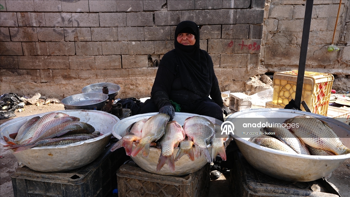 Basra'da balık pazarı