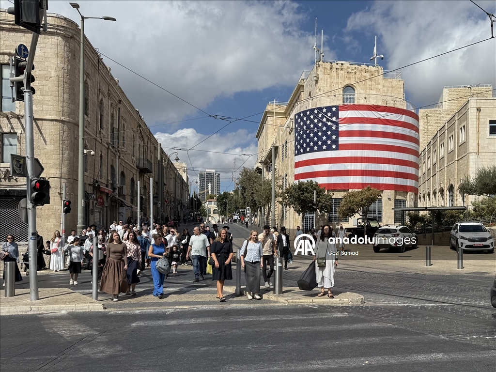 US flags raised in West Jerusalem following Gaza ceasefire