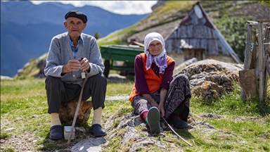 Bosna Hersek'te teknolojiden uzak, doğasıyla öne çıkan dağ köyü: Lukomir
