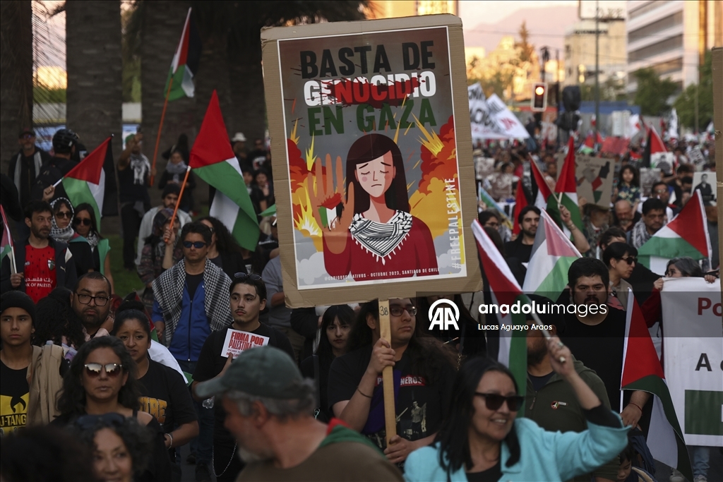 Gazze'de ateşkesin ardından Santiago'da Filistin'e destek gösterisi düzenlendi 7