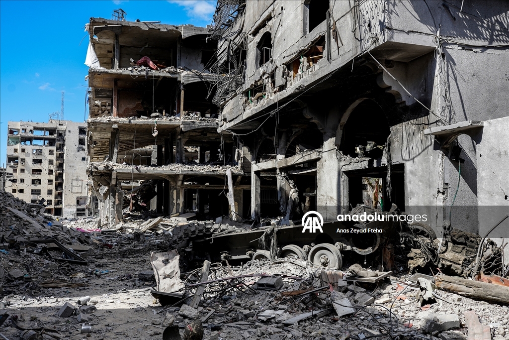 Gazze kentinden çekilen İsrail güçleri, hasar görmüş bazı askeri araçları bölgede bıraktı