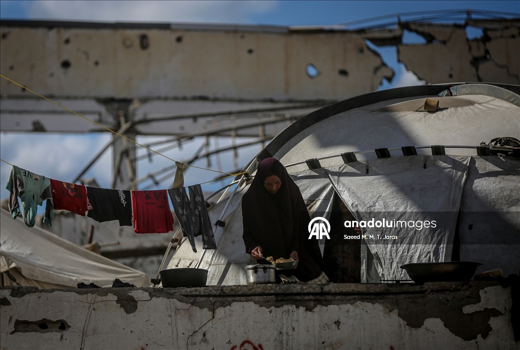 Gazze’de ateşkesin üçüncü gününde Filistinlilerin dönüşü sürüyor