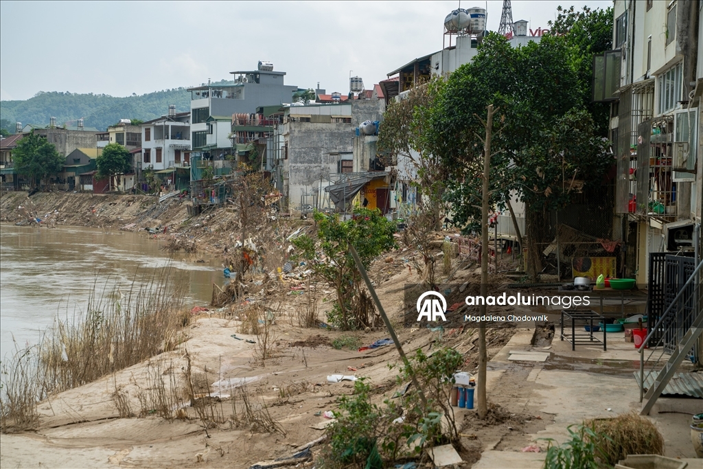 Tayfun Matmo Vietnam’ın kuzeyinde sel felaketine yol açtı