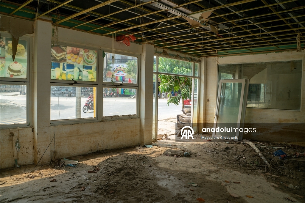 Tayfun Matmo Vietnam’ın kuzeyinde sel felaketine yol açtı