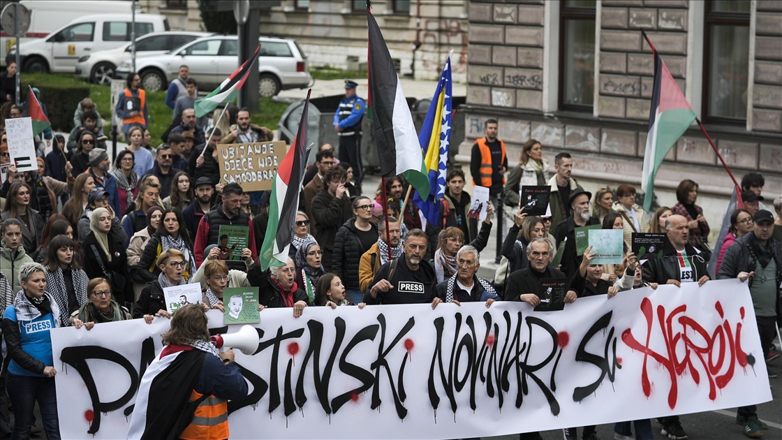 Bosna Hersek'te İsrail'in Gazze'de yaptığı soykırım protesto edildi