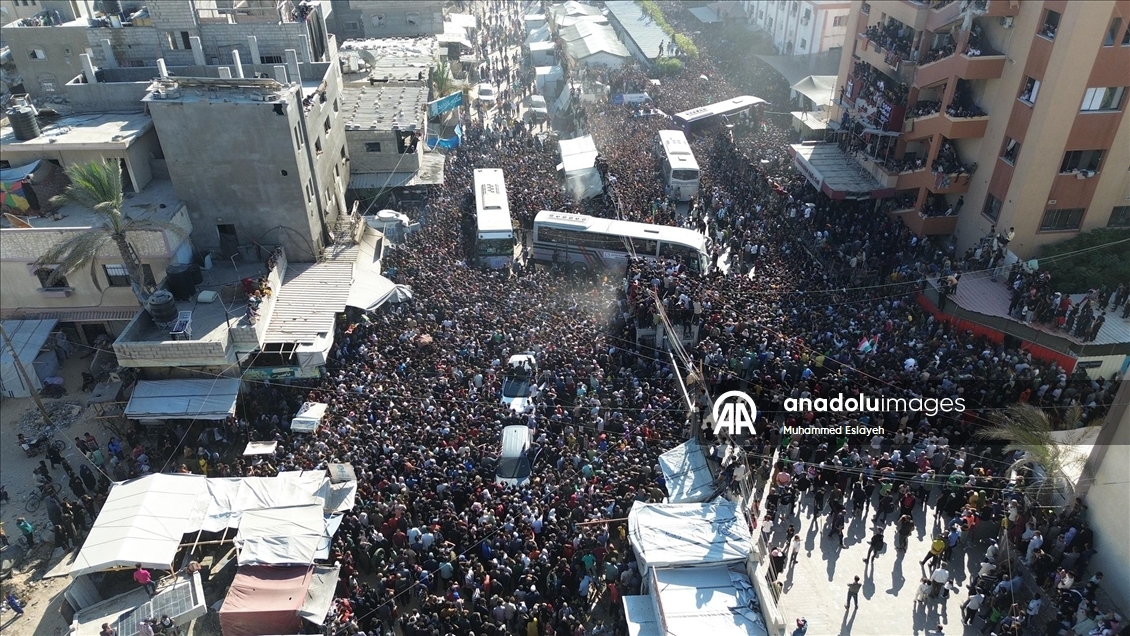 İsrail'in serbest bıraktığı Filistinli esirlerin bir kısmı Gazze'ye ulaştı
