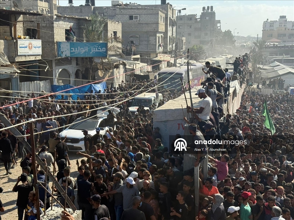 İsrail'in serbest bıraktığı Filistinli esirlerin bir kısmı Gazze'ye ulaştı