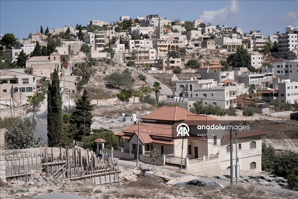 "ملجأ المسيح".. الطيبة يهجرها فلسطينيون تجنبا لبطش المستوطنين