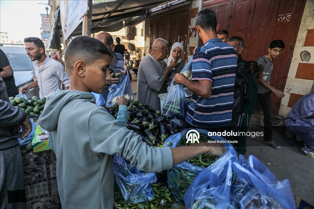 Daily life back to normal in Khan Yunis following Israeli pullout