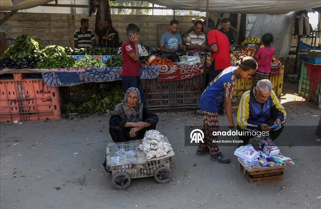 Daily life back to normal in Khan Yunis following Israeli pullout