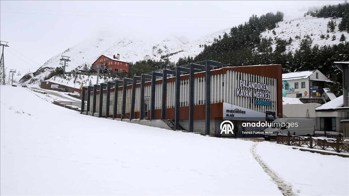 Erzurum'a ekim ayı ortasında yağan kar turizmcileri umutlandırdı