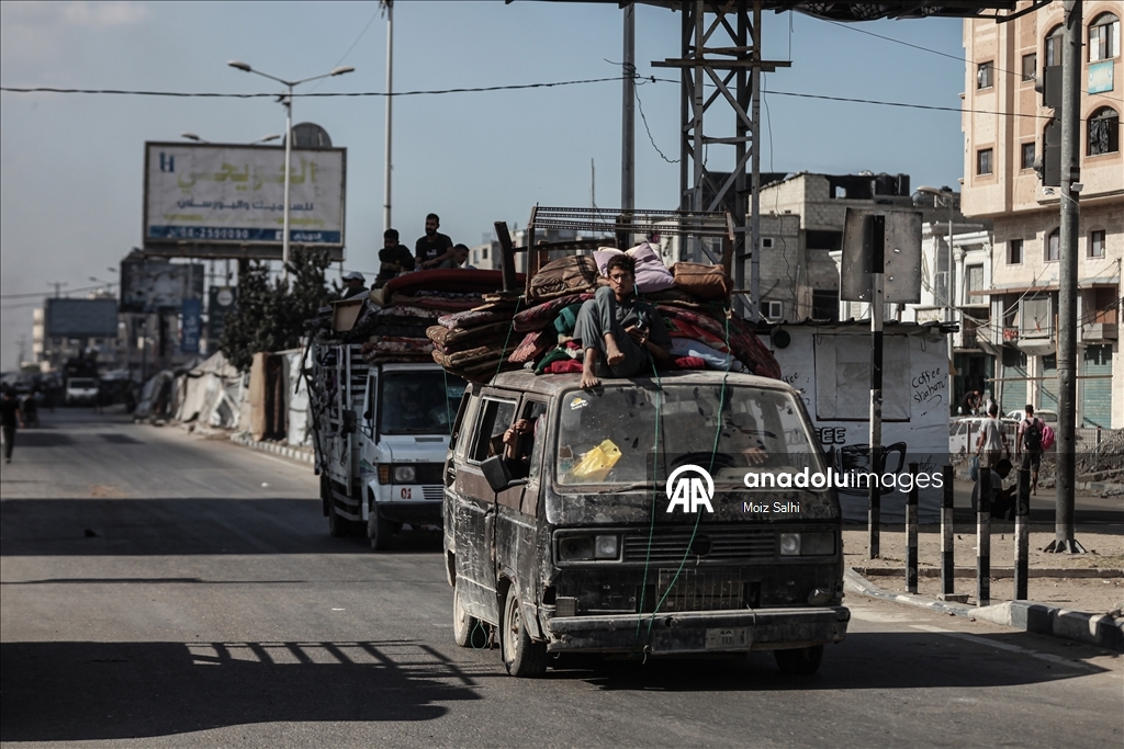 Gazze’de ateşkesin ardından Filistinlilerin dönüşü sürüyor