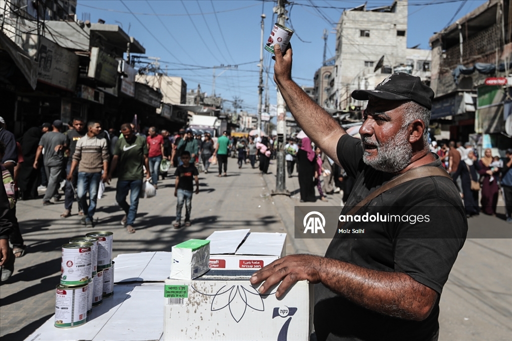 Ateşkesin ardından Gazze'deki pazarlarda hareketlilik yaşandı